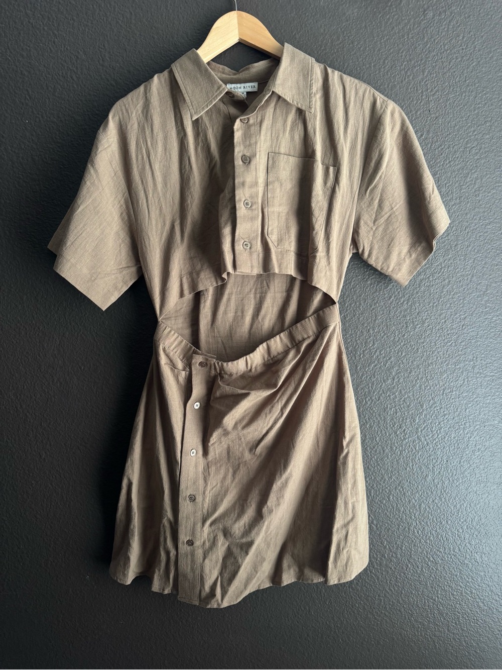 Moon River Cutout Short-Sleeve Shirt mini Dress in Brown